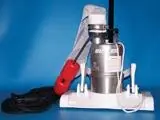 Sonderangebot BUTLER- Schwimmbadreinger mit 15 m Kabel inkl. 2x2 m Stange