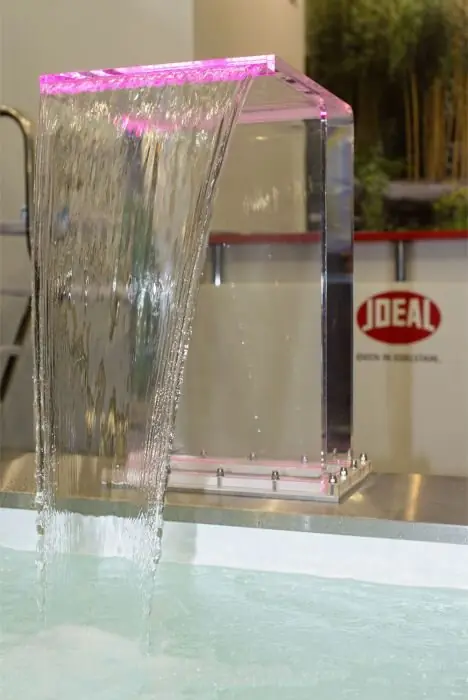 Ideal Eichenwald Schwalldusche Rio Wasserattraktion aus Acrylglas mit integrierter LED Beleuchtung Preis Gesenkt
