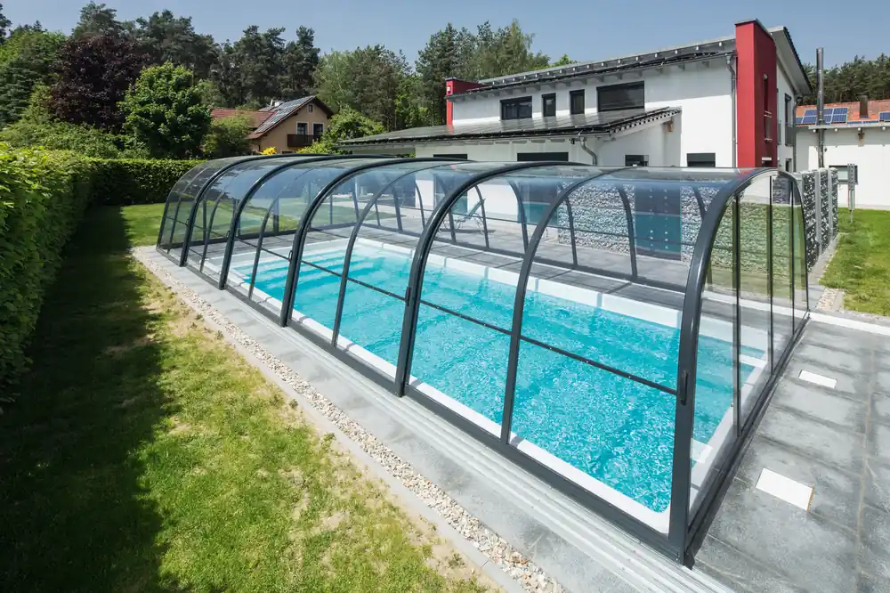 Abverkauf novacomet Harmonie Poolüberdachung